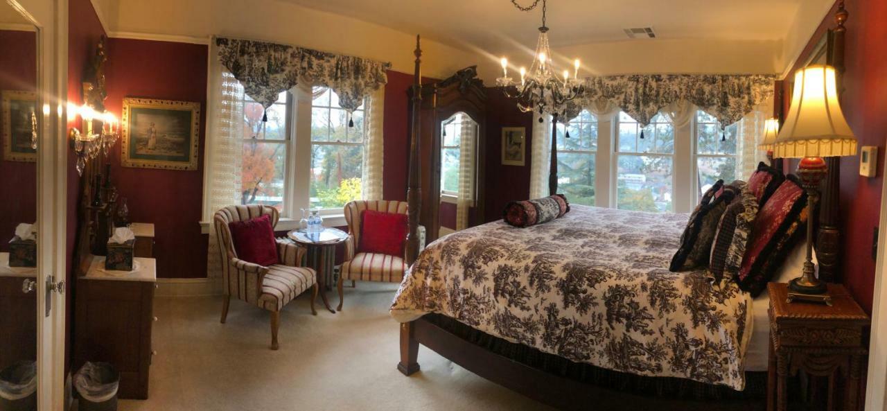 The Inn On Knowles Hill Bed & Breakfast Hotel Sonora Exterior photo